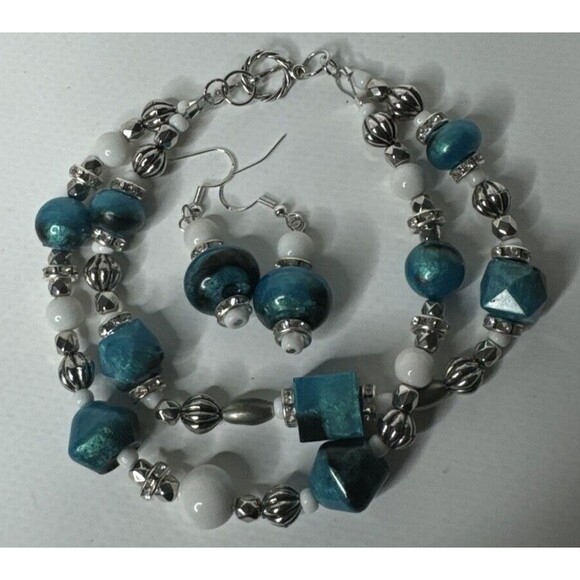Bracelet Two Strand and Earrings Set Resin Faux Turquoise With Silver Tones - Picture 4 of 11